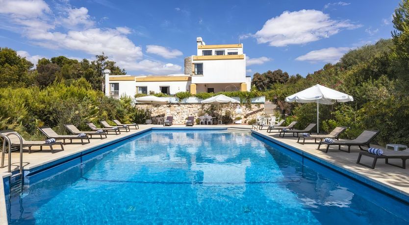 Photo of A Cliffside Quinta