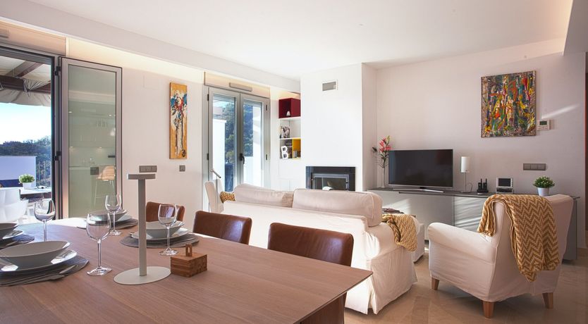 Photo of Hilltop Deals