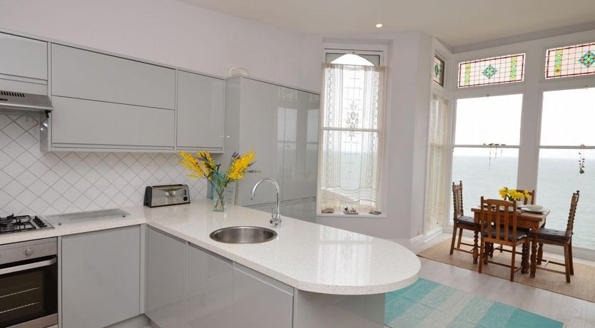 Photo of 2 Bed in Ilfracombe