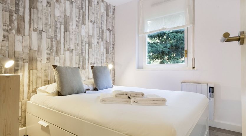 Photo of Tip the White Beret