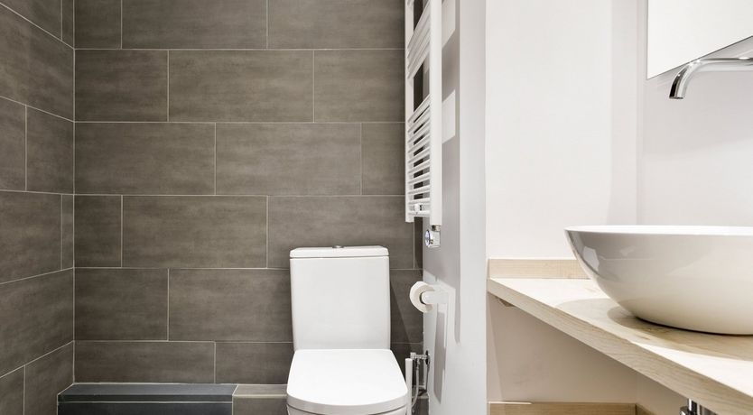 Photo of Tip the White Beret