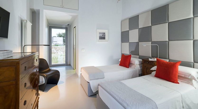 Photo of Emerald Myth