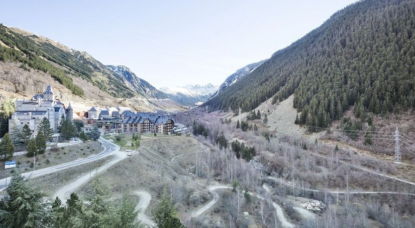 Photo of Snowcapped Slopes