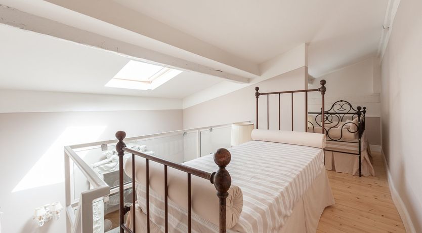 Photo of Florentine Fancy