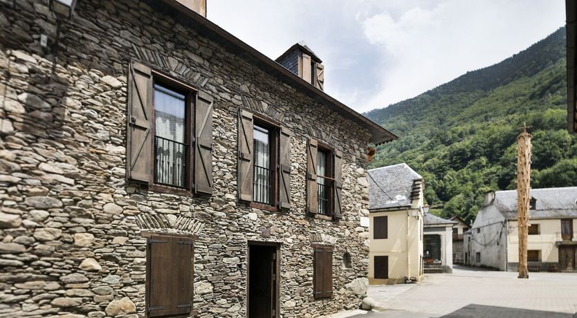 Photo of Beam & Brick