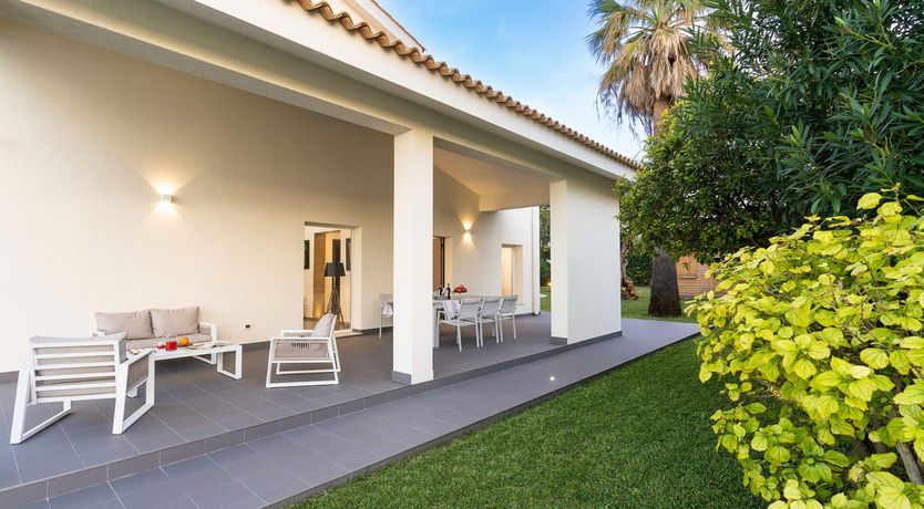 Photo of By Day & By Night