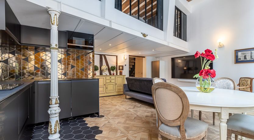 Photo of Free Man in Paris