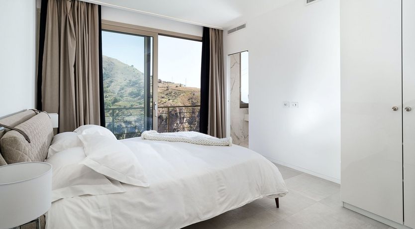 Photo of Eruptions Of Colour