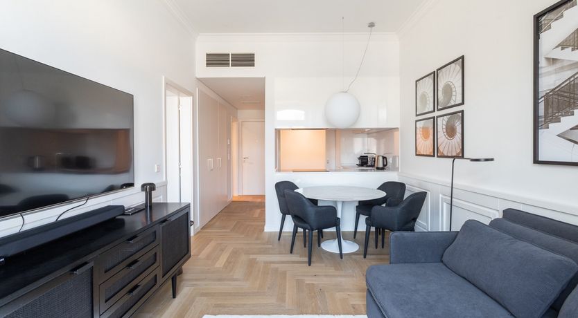 Photo of Life in Noir