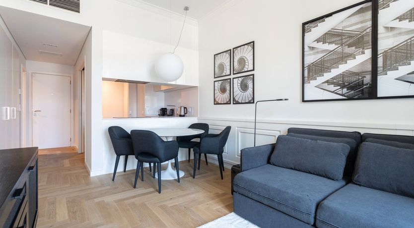 Photo of Life in Noir