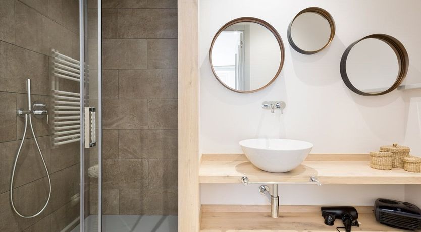 Photo of Heart & Ski