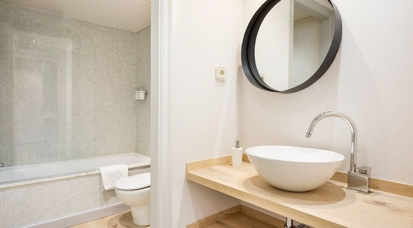 Photo of Heart & Ski