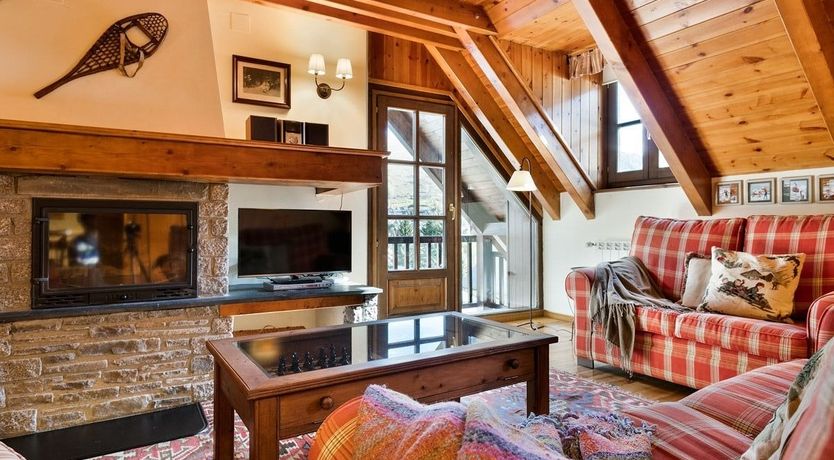 Photo of Pyrenean Lily