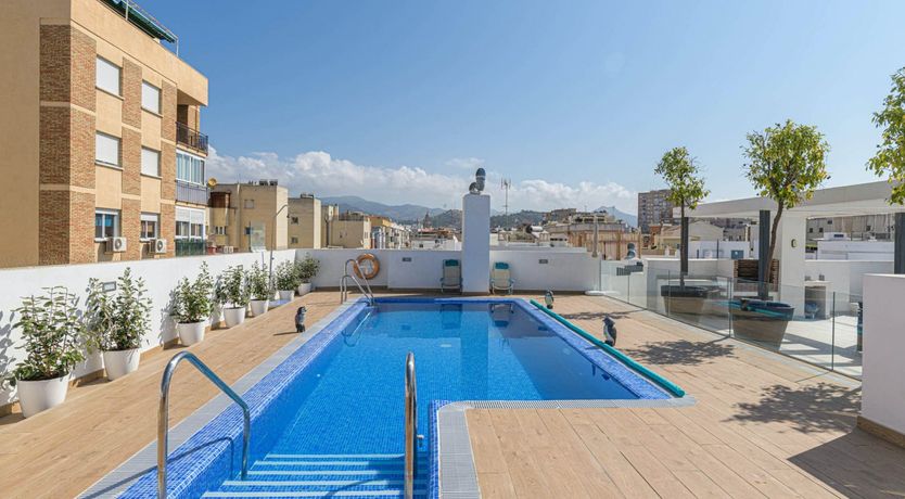 Photo of Simply White