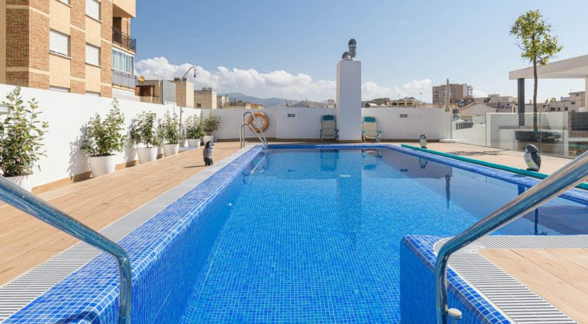 Photo of Simply White