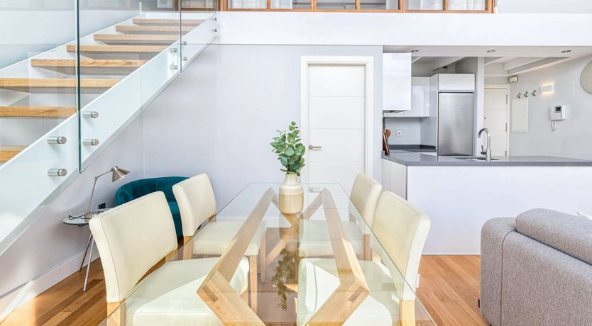 Photo of Art & Glass