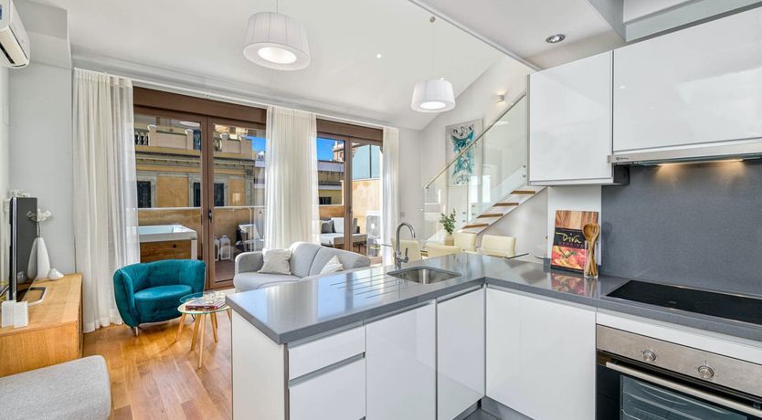 Photo of Art & Glass