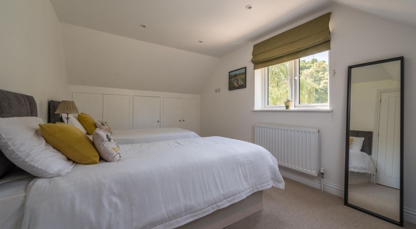 Photo of Red Hart Lodge