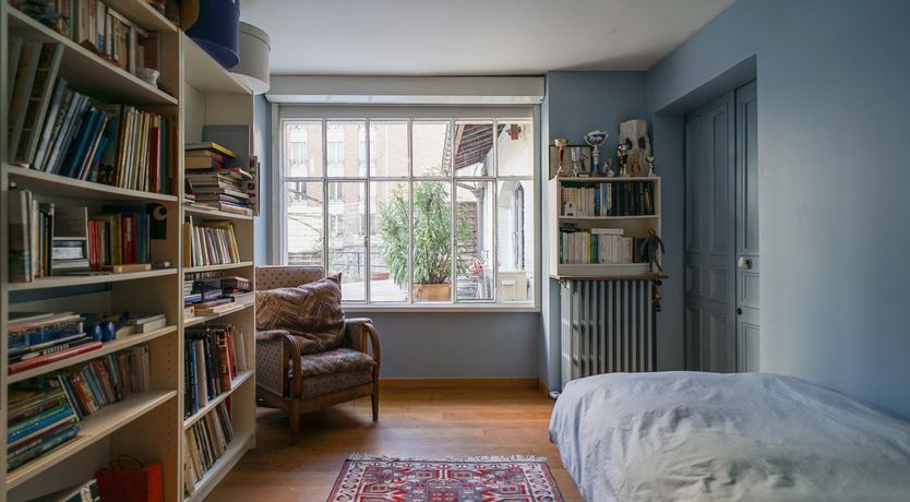 Photo of The Seamstress' Daydream