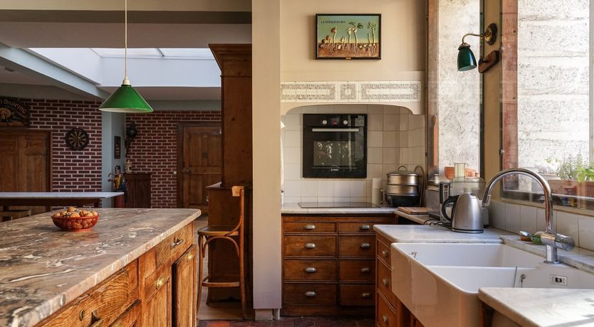 Photo of The Seamstress' Daydream