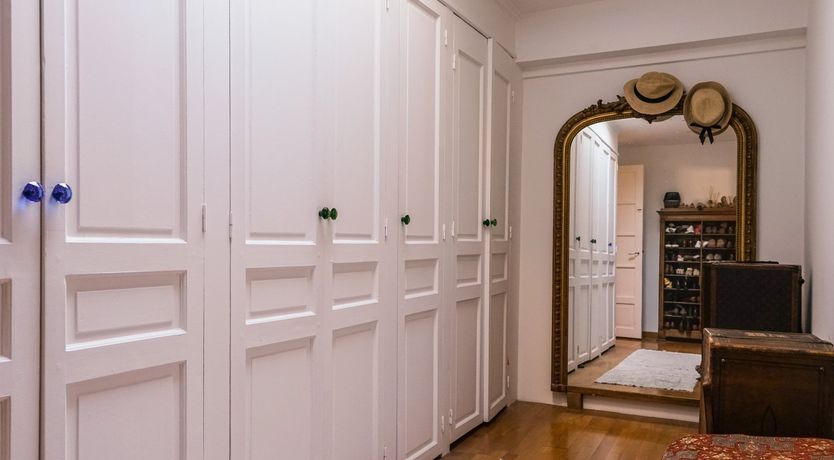 Photo of The Seamstress' Daydream