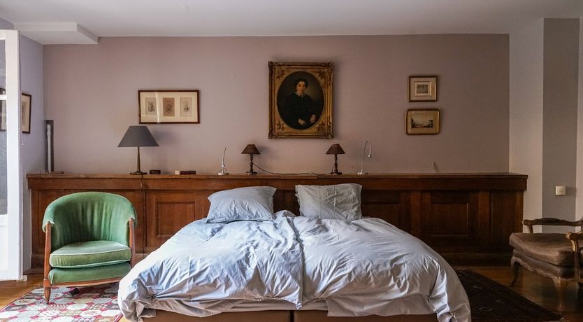 Photo of The Seamstress' Daydream