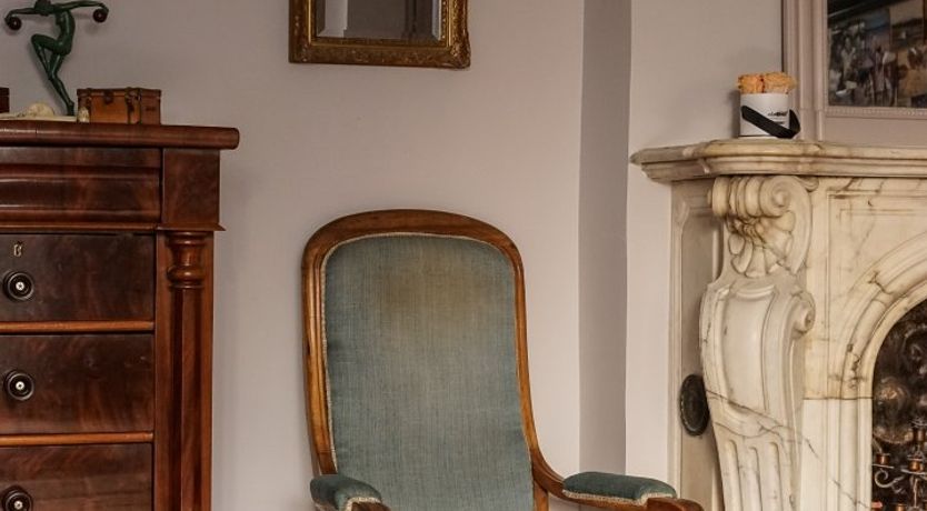 Photo of The Seamstress' Daydream