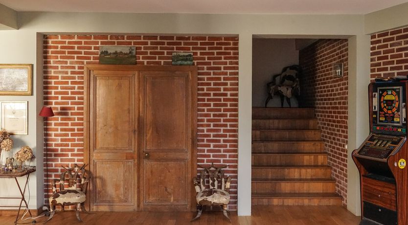 Photo of The Seamstress' Daydream