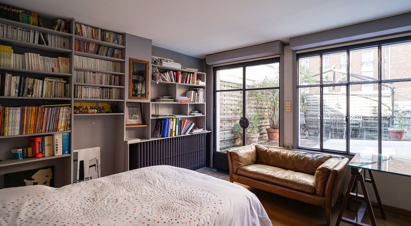 Photo of The Seamstress' Daydream