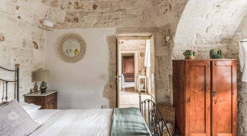 Photo of White Crocuses