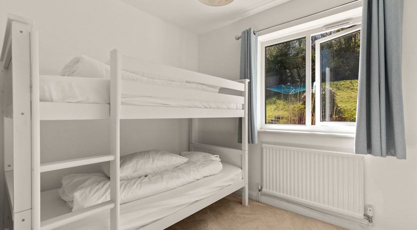 Photo of White Walian