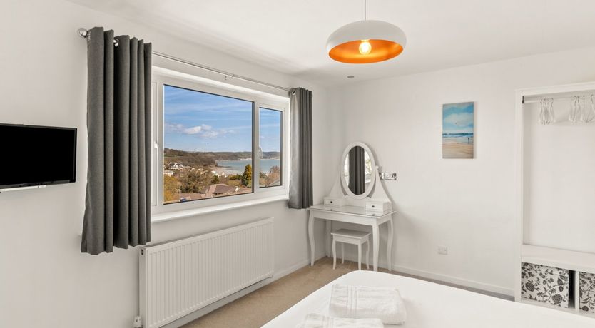 Photo of White Walian