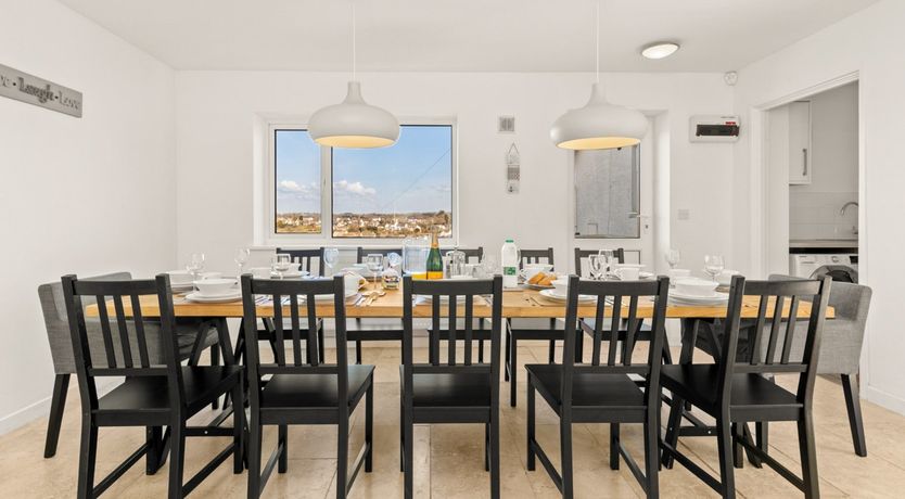 Photo of White Walian