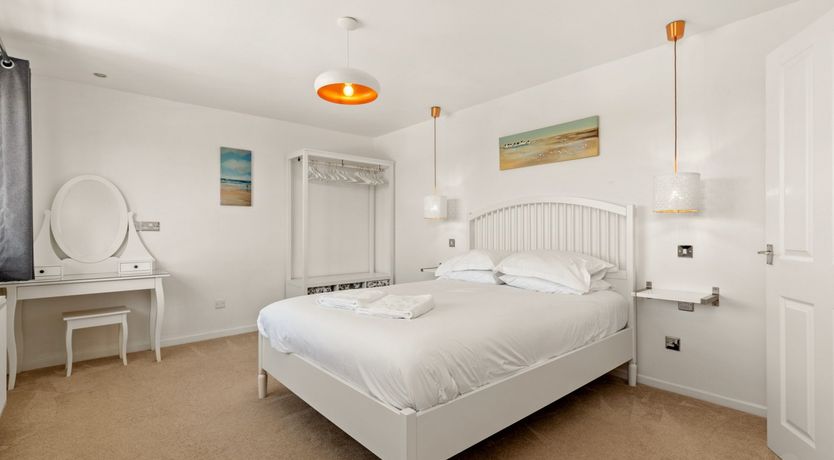 Photo of White Walian