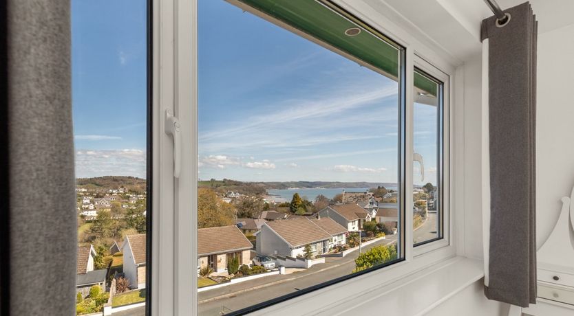 Photo of White Walian