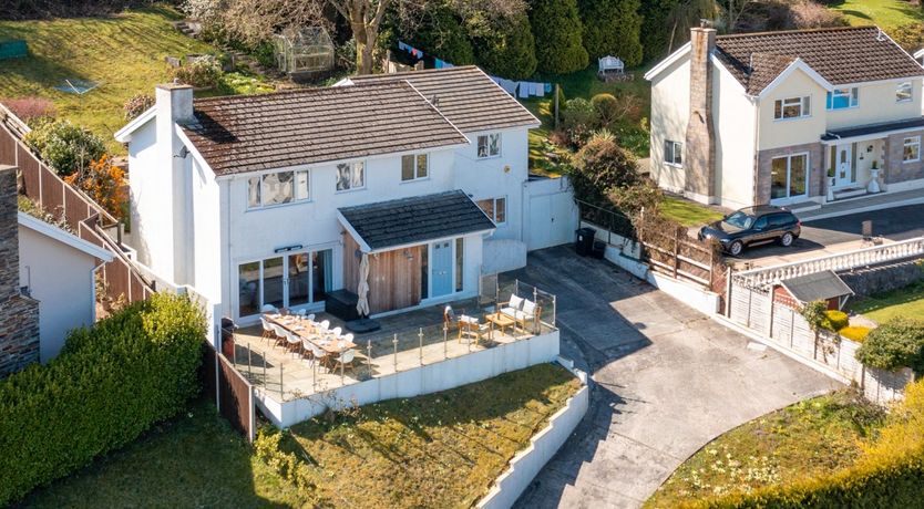 Photo of White Walian