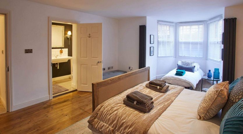 Photo of Gull & Gander