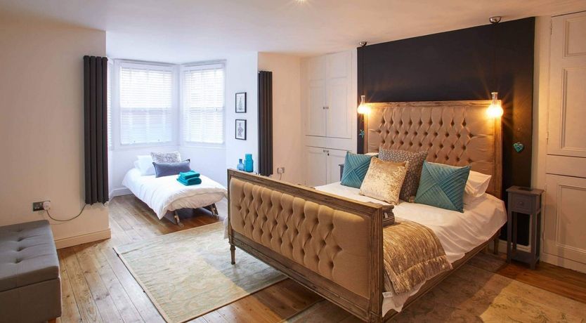 Photo of Gull & Gander