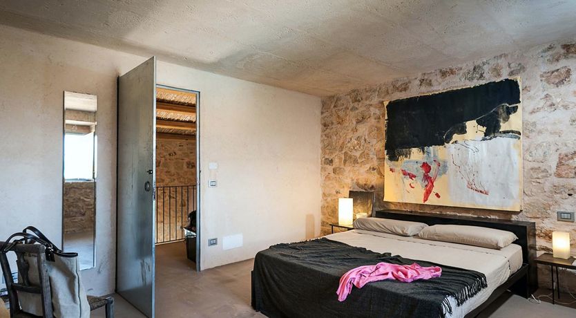 Photo of The Artist's Stone Studio