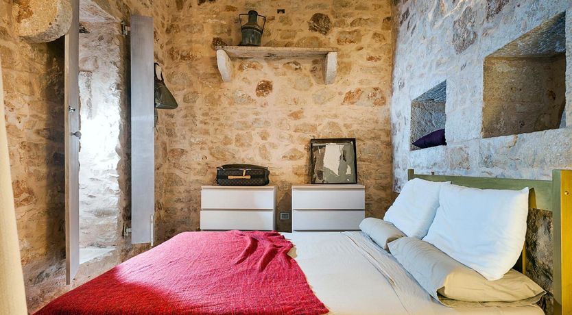 Photo of The Artist's Stone Studio