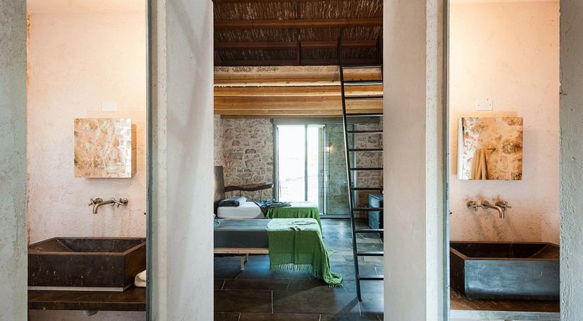 Photo of The Artist's Stone Studio