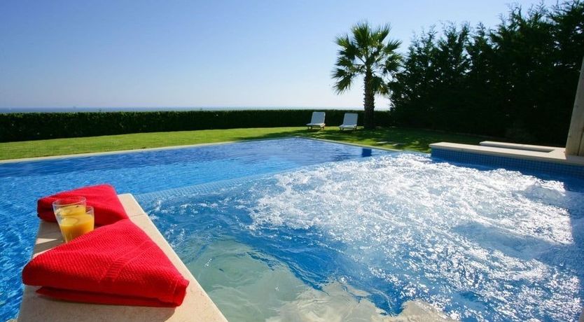 Photo of Blue Velvet Sea