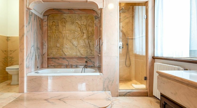 Photo of Basket Of Lemons