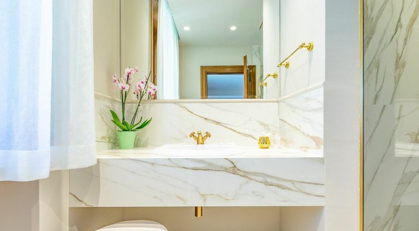 Photo of Basket Of Lemons