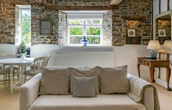 Monarch's Hideaway Holiday Cottage
