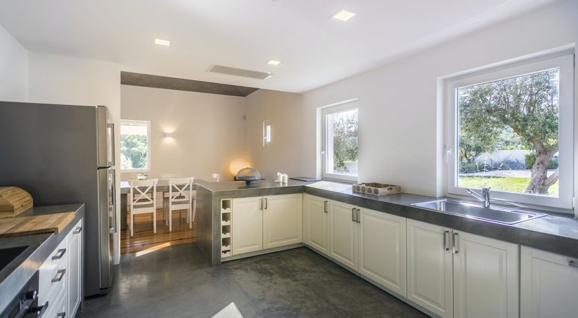 Photo of Emerald & Crimson