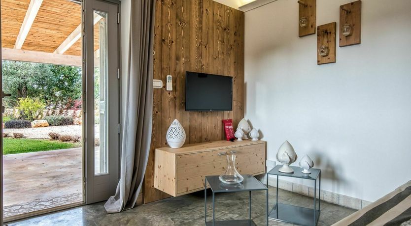 Photo of I Heard it Through the Grapevine