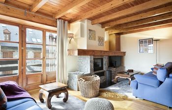 Mountain Breeze Villa