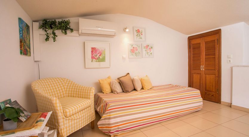 Photo of Terracotta Aegean