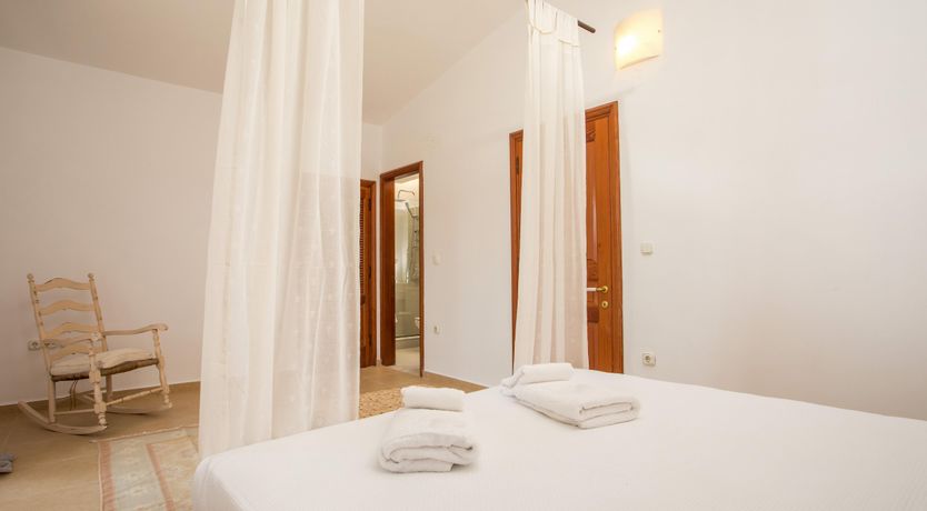 Photo of Terracotta Aegean